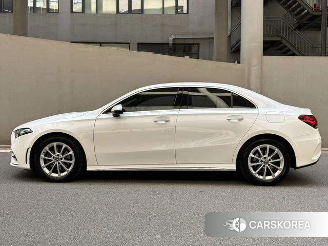 Mercedes-Benz Class A 2021 Белый из Китая, фото 5