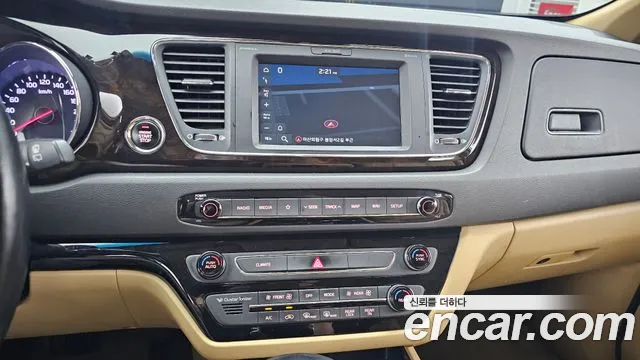 Kia The New Carnival 2019 Белый из Кореи, фото 5