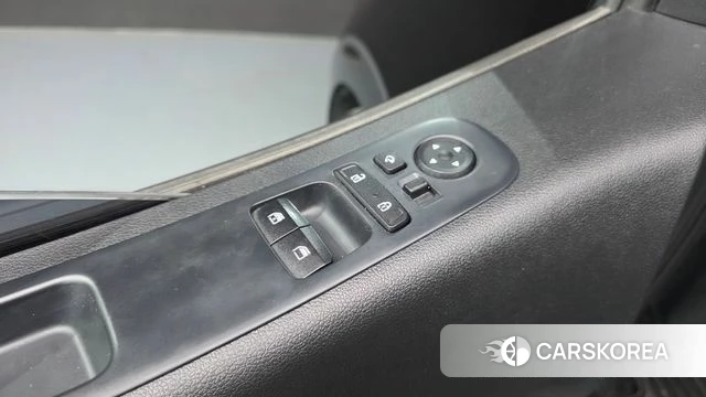 Hyundai Staria 2022 Черный из Кореи, фото 5