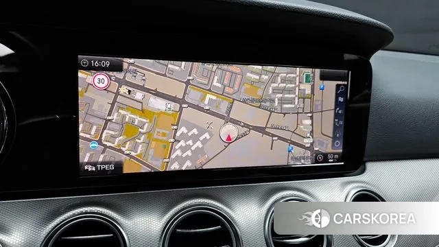 Mercedes-Benz E-Class W213 2018 Черный из Кореи, фото 5