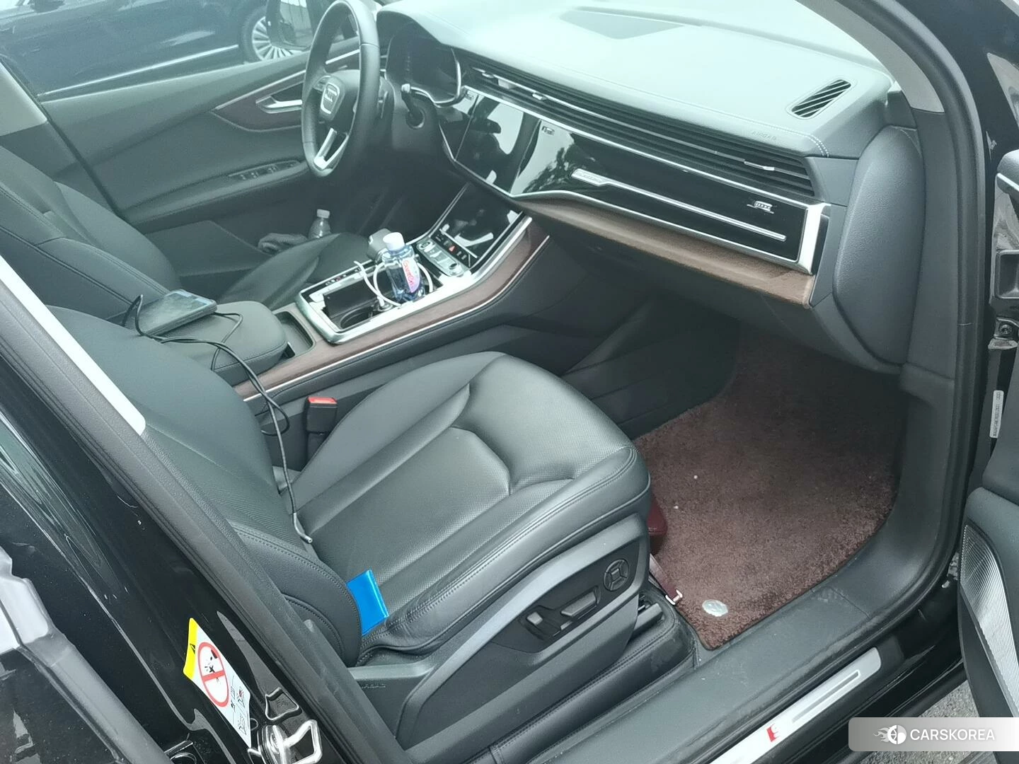 Audi Q7 2022 Черный из Китая, фото 5
