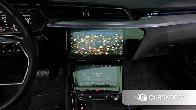 Audi e-Tron 2021 Белый из Кореи, фото 5