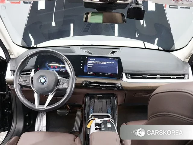 BMW iX1 (U11) 2023 Черный из Кореи, фото 5