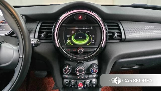 Mini Cooper 2018 Желтый из Кореи, фото 5