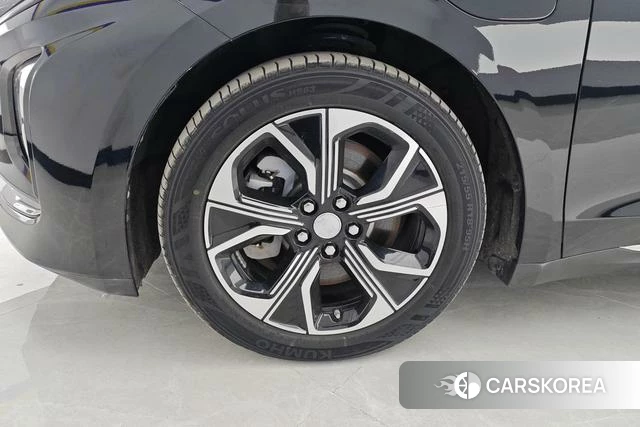 Red flag E-QM5 2024 Черный из Китая, фото 5