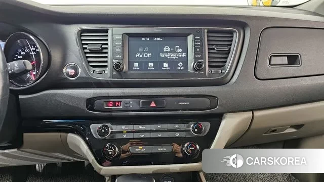 Kia The New Carnival 2018 Желтый из Кореи, фото 5