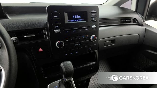 Hyundai Staria 2021 Белый из Кореи, фото 5