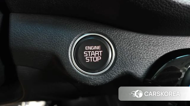 Kia The New K3 2nd generation 2022 Белый из Кореи, фото 5