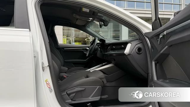 Audi A3 2021 Белый из Китая, фото 5