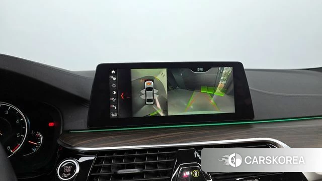 BMW 5 Series (G30) 2018 Белый из Кореи, фото 5