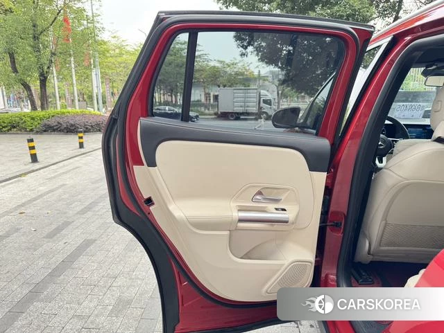 Mercedes-Benz EQA 2022 Красный из Китая, фото 5