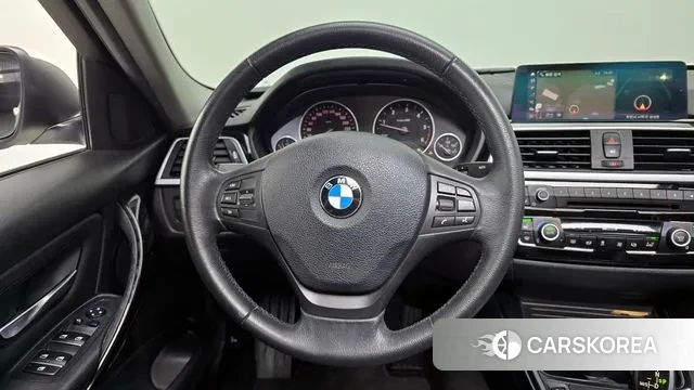 BMW 3 Series (F30) 2018 Белый из Кореи, фото 5