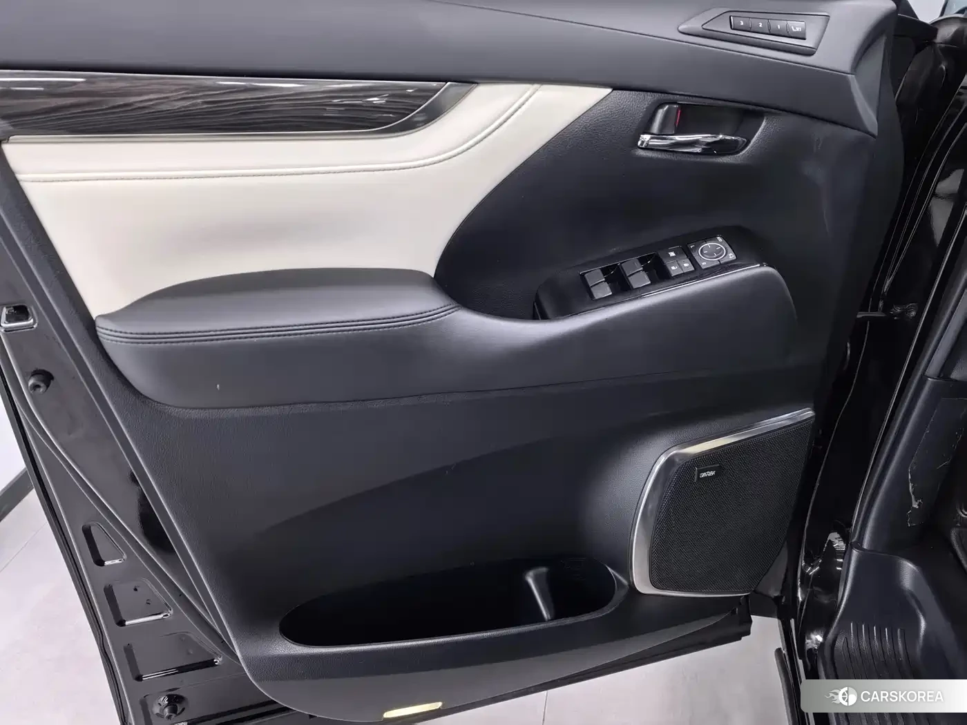 Lexus LM 2023 Черный из Китая, фото 5