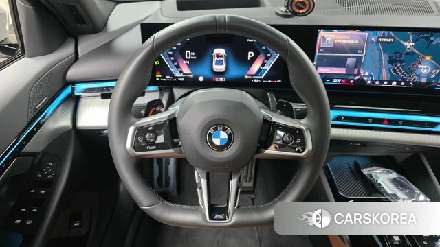 BMW 5 Series (G60) 2024 Белый из Кореи, фото 5
