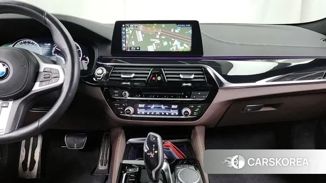 BMW 5 Series (G30) 2018 Черный из Кореи, фото 5