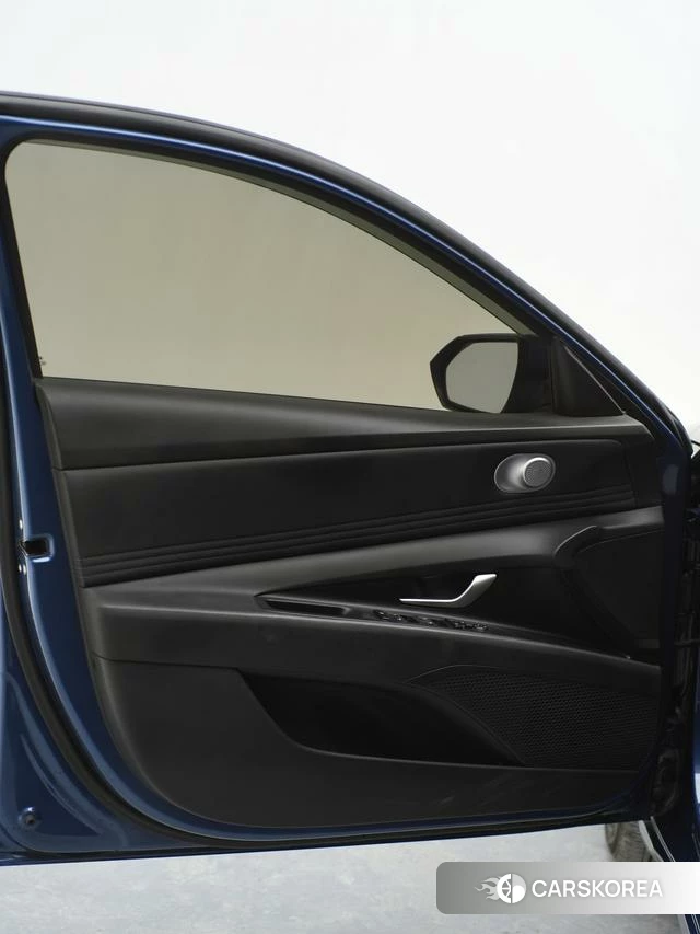 Hyundai Elantra 2023 Синий из Китая, фото 5