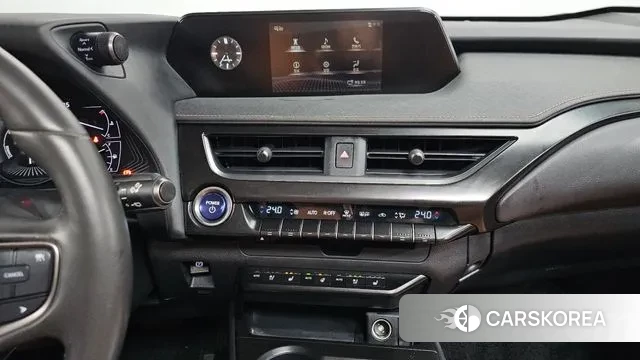 Lexus UX250h 2019 Коричневый из Кореи, фото 5