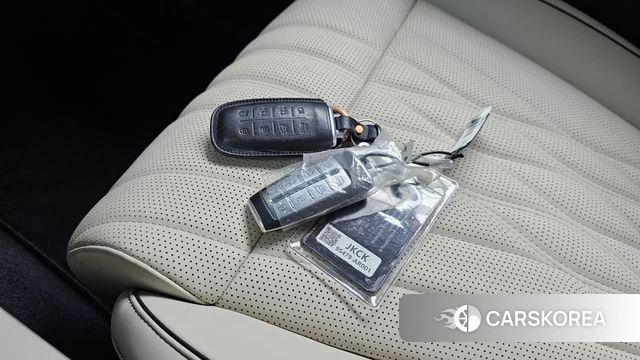 Genesis GV70 2024 Белый из Кореи, фото 5