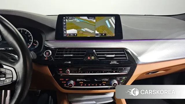 BMW 5 Series (G30) 2018 Белый из Кореи, фото 5