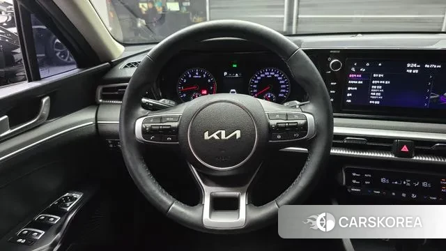 Kia K5 3rd generation 2023 Черный из Кореи, фото 5