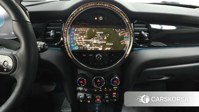 Mini Cooper 2023 Белый из Кореи, фото 5