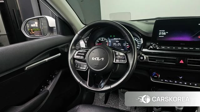 Kia Seltos 2022 Белый из Кореи, фото 5