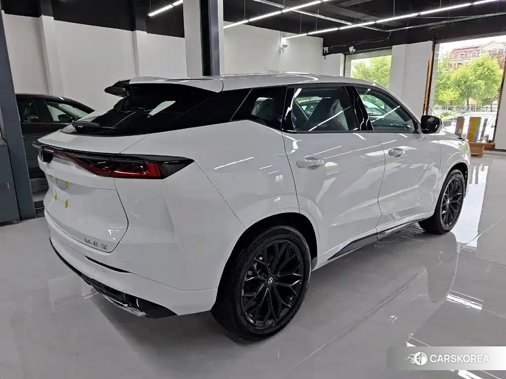 Chang'an Changan UNI-Z 2026 Белый из Китая, фото 5