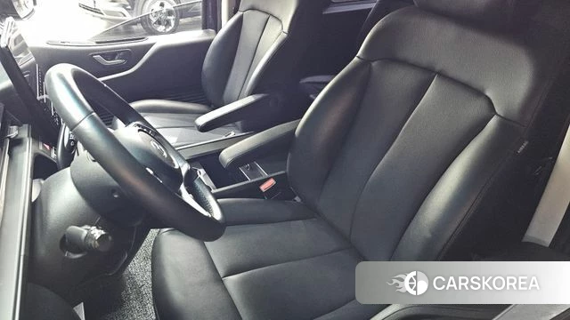 Hyundai Staria 2022 Синий из Кореи, фото 5
