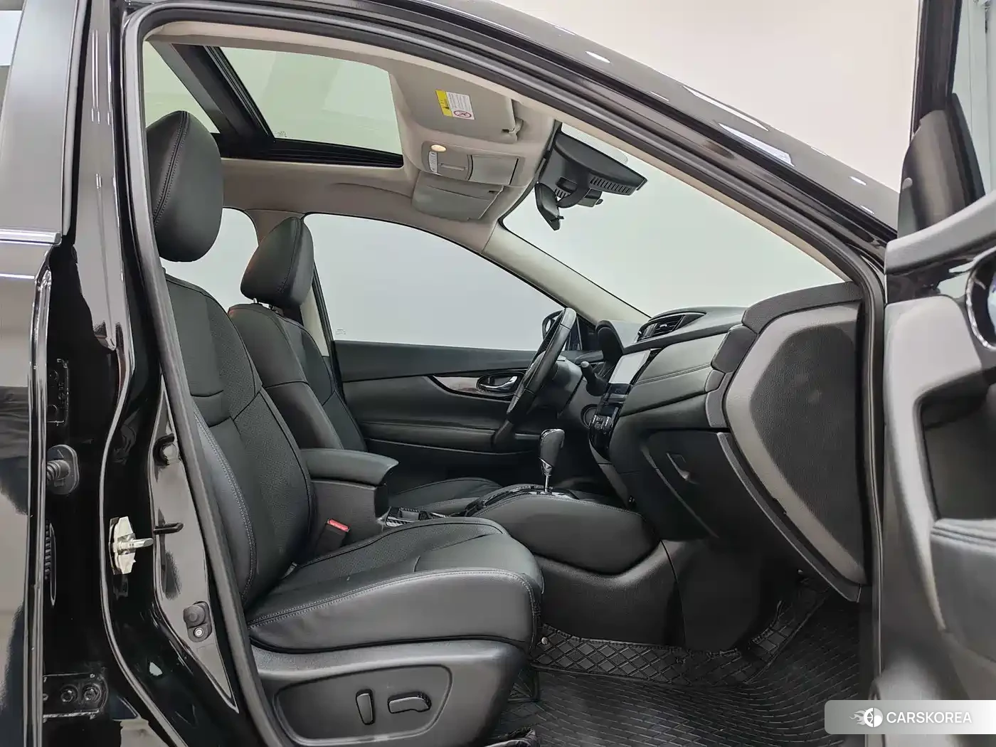 Nissan Qijun 2023 Черный из Китая, фото 5