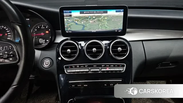 Mercedes-Benz C-Class W205 2019 Белый из Кореи, фото 5