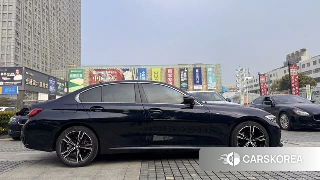 BMW 3 series 2022 Черный из Китая, фото 5