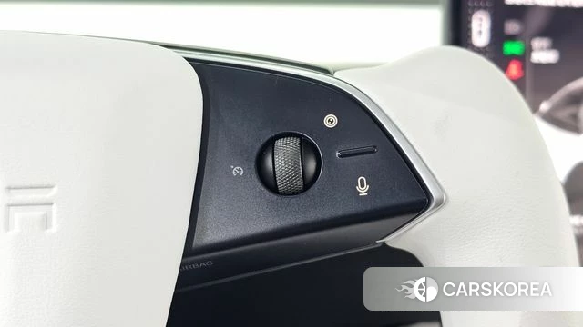 Tesla Model Y 2025 Белый из Кореи, фото 5