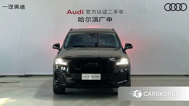 Audi Q7 2024 Черный из Китая, фото 5