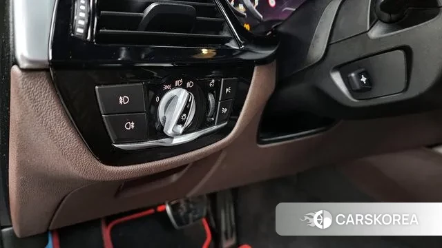 BMW 5 Series (G30) 2018 Черный из Кореи, фото 5