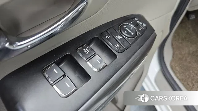 Kia The New Carnival 2019 Белый из Кореи, фото 5