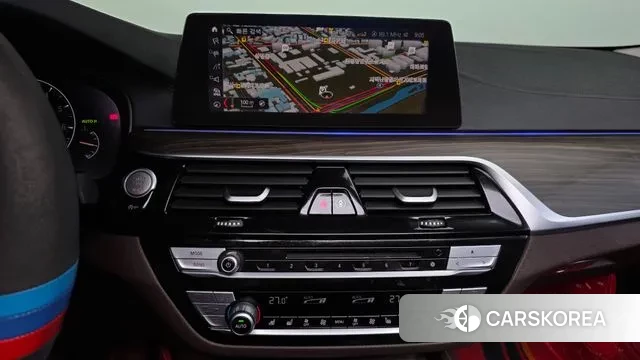 BMW 5 Series (G30) 2019 Черный из Кореи, фото 5