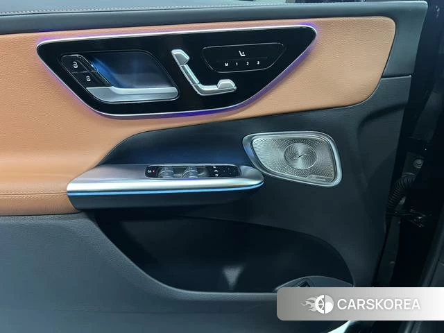 Mercedes-Benz GLC 2024 Черный из Китая, фото 5
