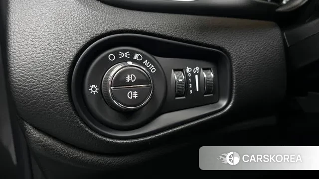 Jeep Renegade 2021 Серый из Кореи, фото 5