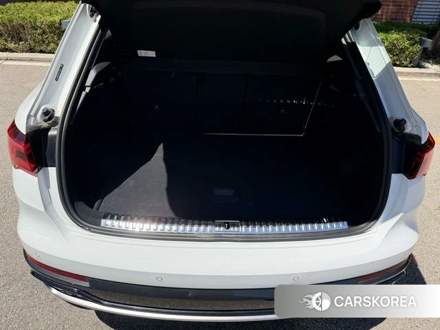 Audi Q3 2024 Белый из Китая, фото 5