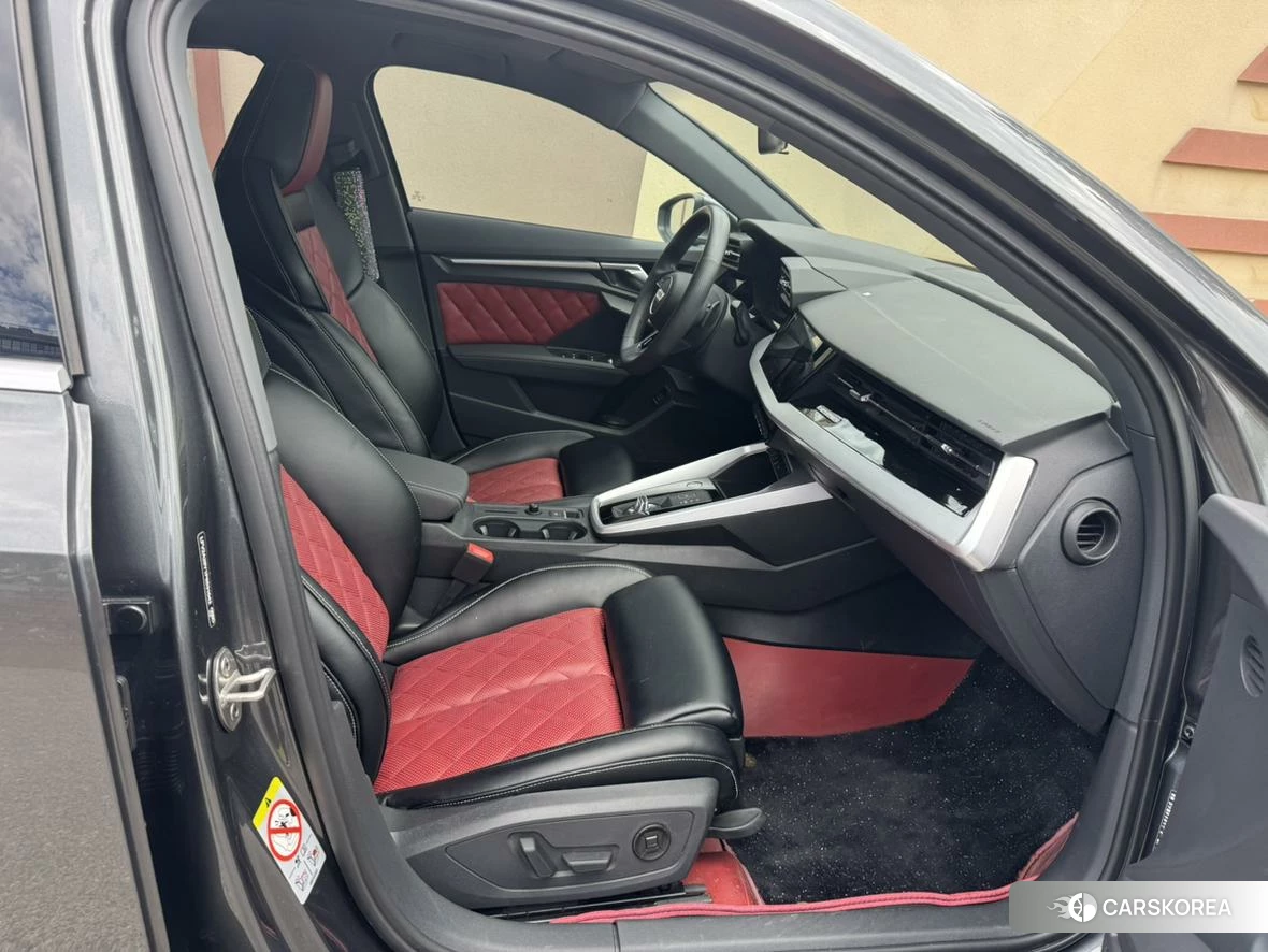 Audi A3 2023 Темно-серый из Китая, фото 5
