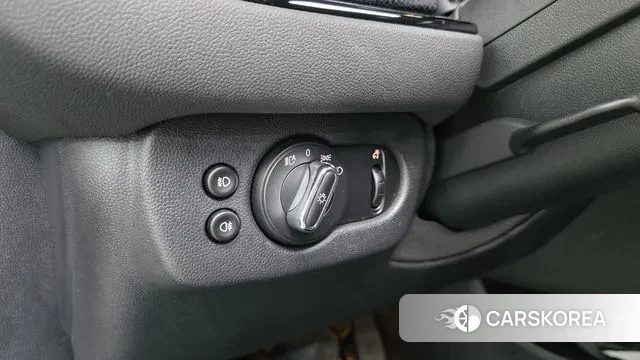 Mini Cooper Clubman 2021 Серебряный из Кореи, фото 5