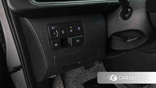 Hyundai Staria 2022 Серебристо-серый из Кореи, фото 5