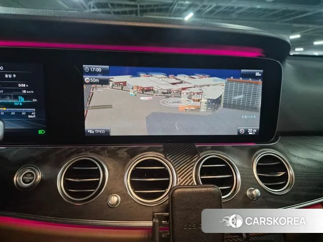 Mercedes-Benz E-Class W213 2018 Белый из Кореи, фото 5