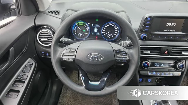 Hyundai Kona Hybrid 2020 Светло-серебряный цвет из Кореи, фото 5