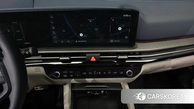 Kia The New Sportage 5th Generation Hybrid 2024 Черный из Кореи, фото 5