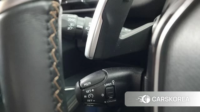 Peugeot 5008 second generation 2018 Серый из Кореи, фото 5