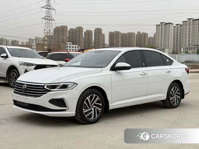 Volkswagen Lavida 2023 Белый из Китая, фото 5