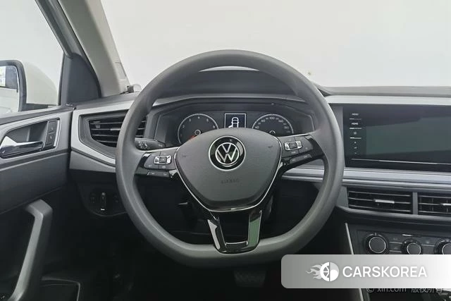 Volkswagen Polo 2021 Белый из Китая, фото 5