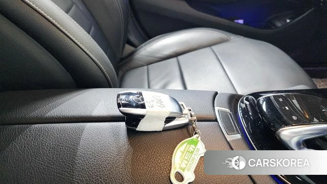 Mercedes-Benz E-Class W213 2018 Белый из Кореи, фото 5
