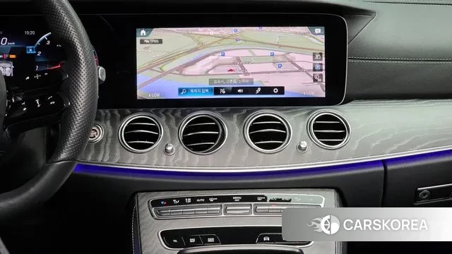 Mercedes-Benz E-Class W213 2022 Белый из Кореи, фото 5